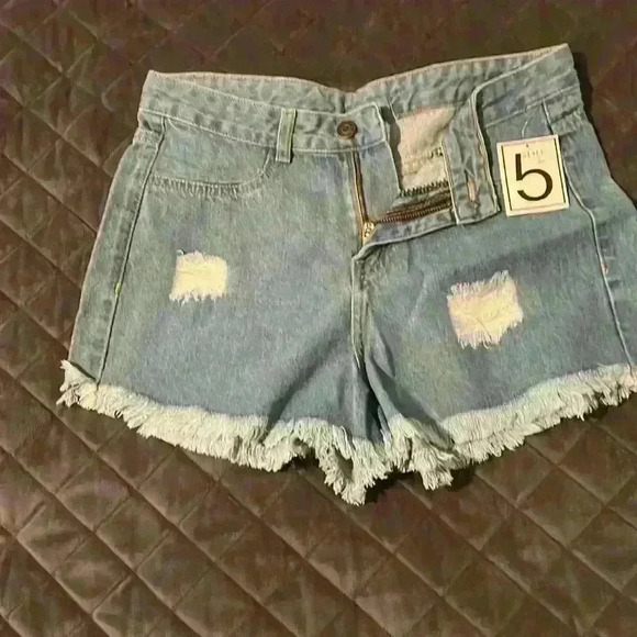 Women's Denim Shorts -Size: Medium - Picture 1 of 5